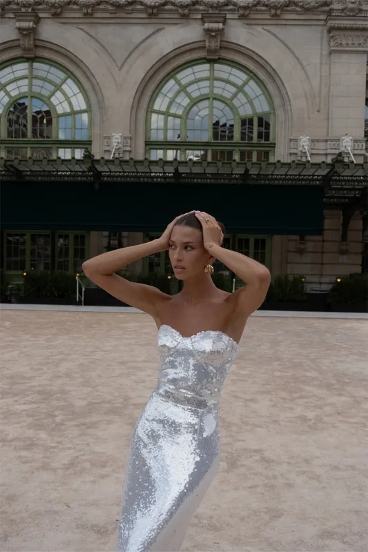 MONIQUE STRAPLESS IN MONT BLANC made by The New Arrivals Ilkyaz Ozel