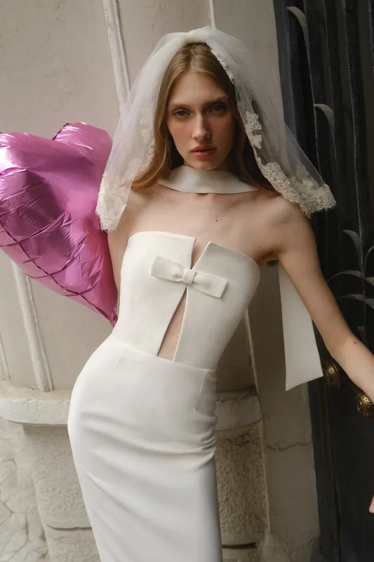 HOLLY IN TEMPLE WHITE made by The New Arrivals Ilkyaz Ozel