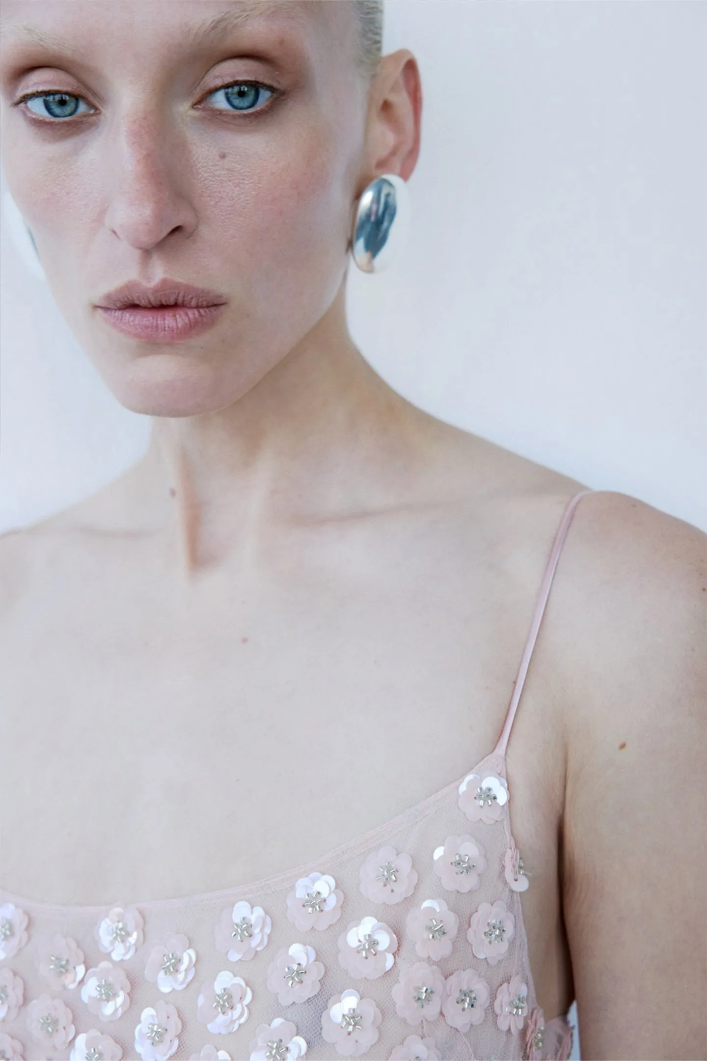 ISIS IN ROSE FUSION sold by The New Arrivals Ilkyaz Ozel