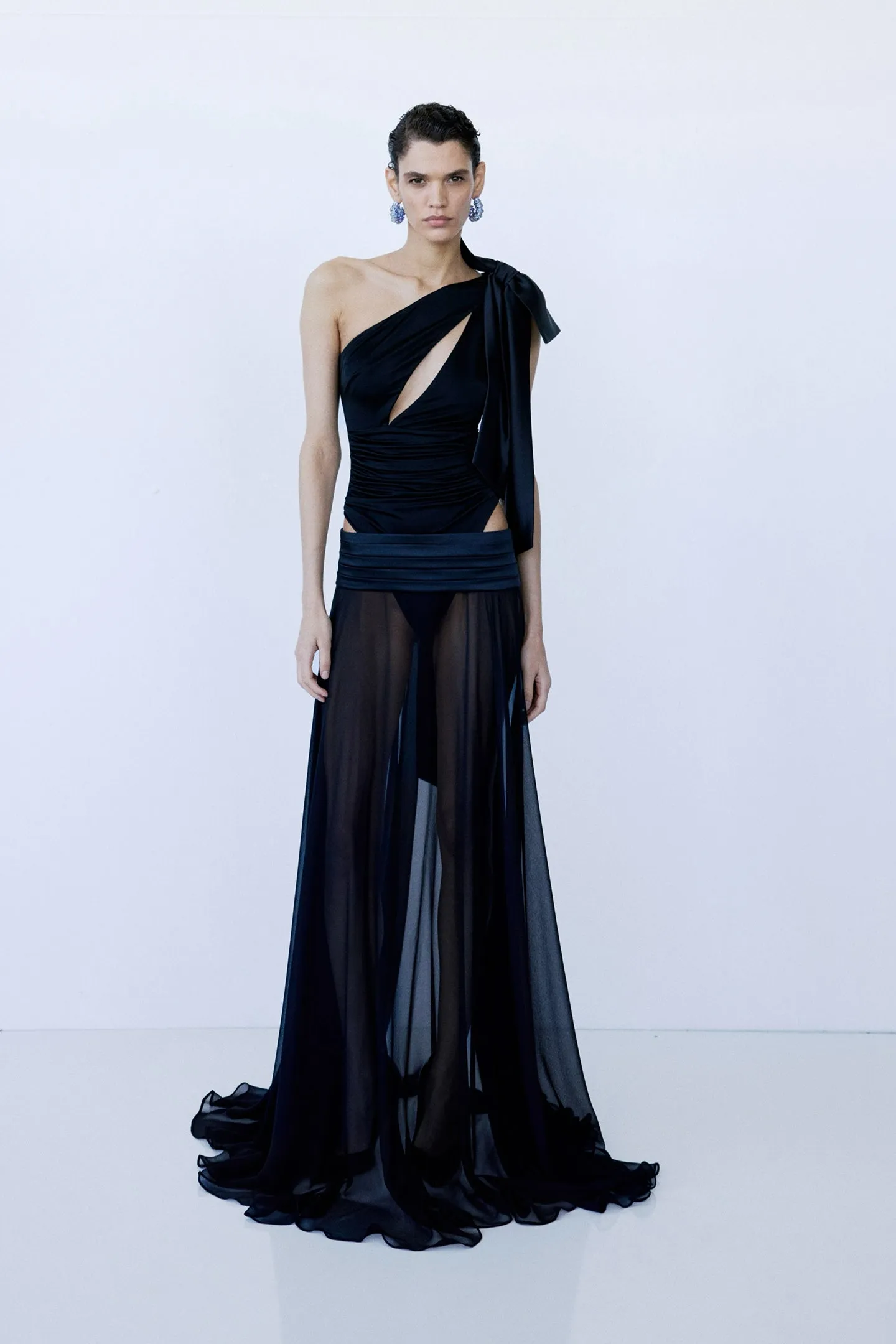 VIVI DRESS IN BLACK MAGIC sold by The New Arrivals Ilkyaz Ozel product image thumbnail 4