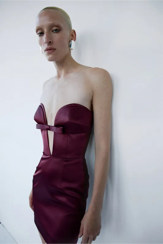 EROS MINI IN BLOOD MOON made by The New Arrivals Ilkyaz Ozel