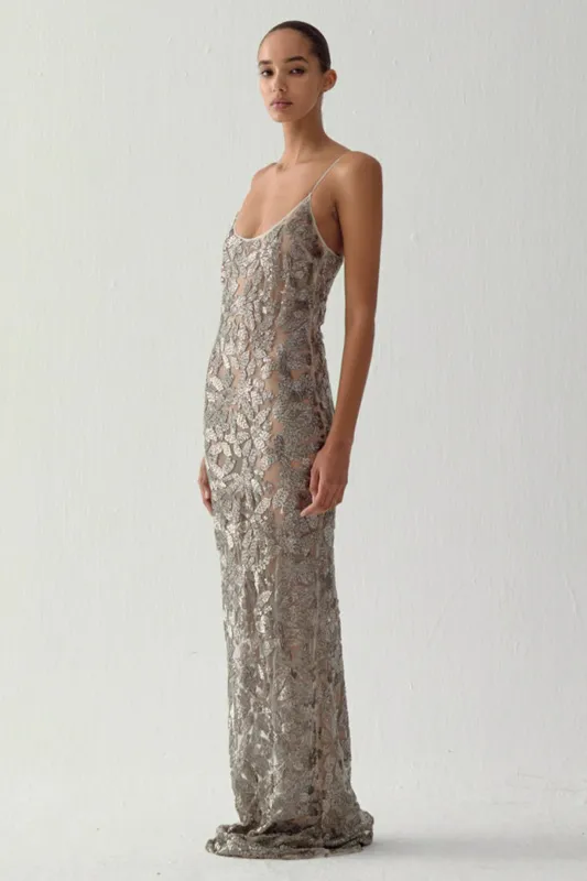 ISIS IN PLATINUM FROSTING made by The New Arrivals Ilkyaz Ozel