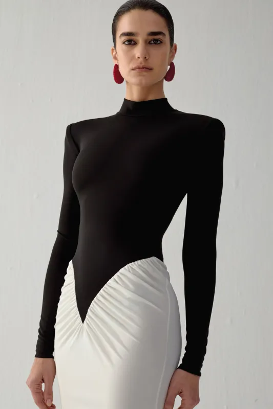 DARJA IN RAVEN made by The New Arrivals Ilkyaz Ozel