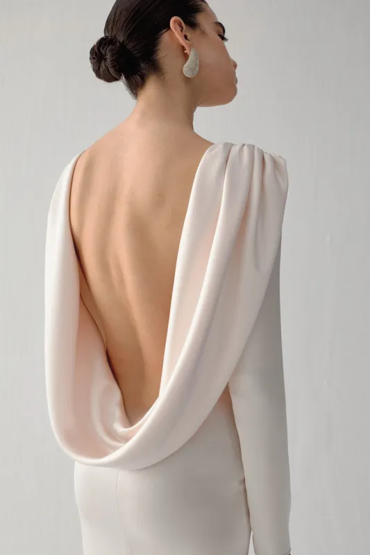ISTHAR IN CREMA made by The New Arrivals Ilkyaz Ozel
