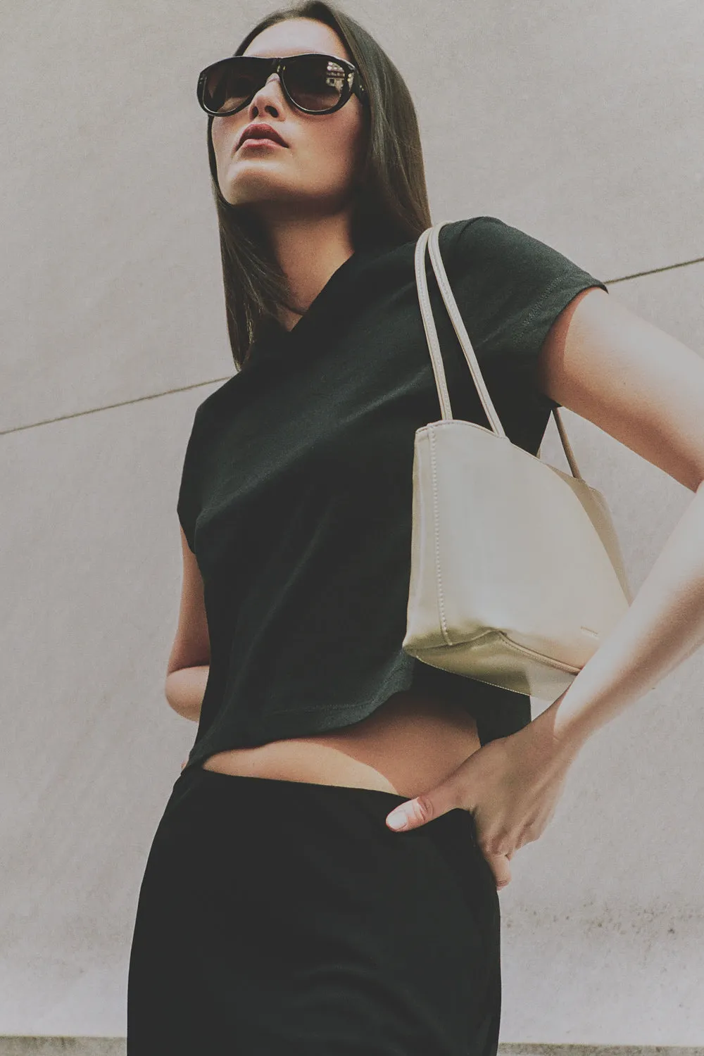 THE HILLARY BEIGE BAG sold by Nakedvice product image thumbnail 2