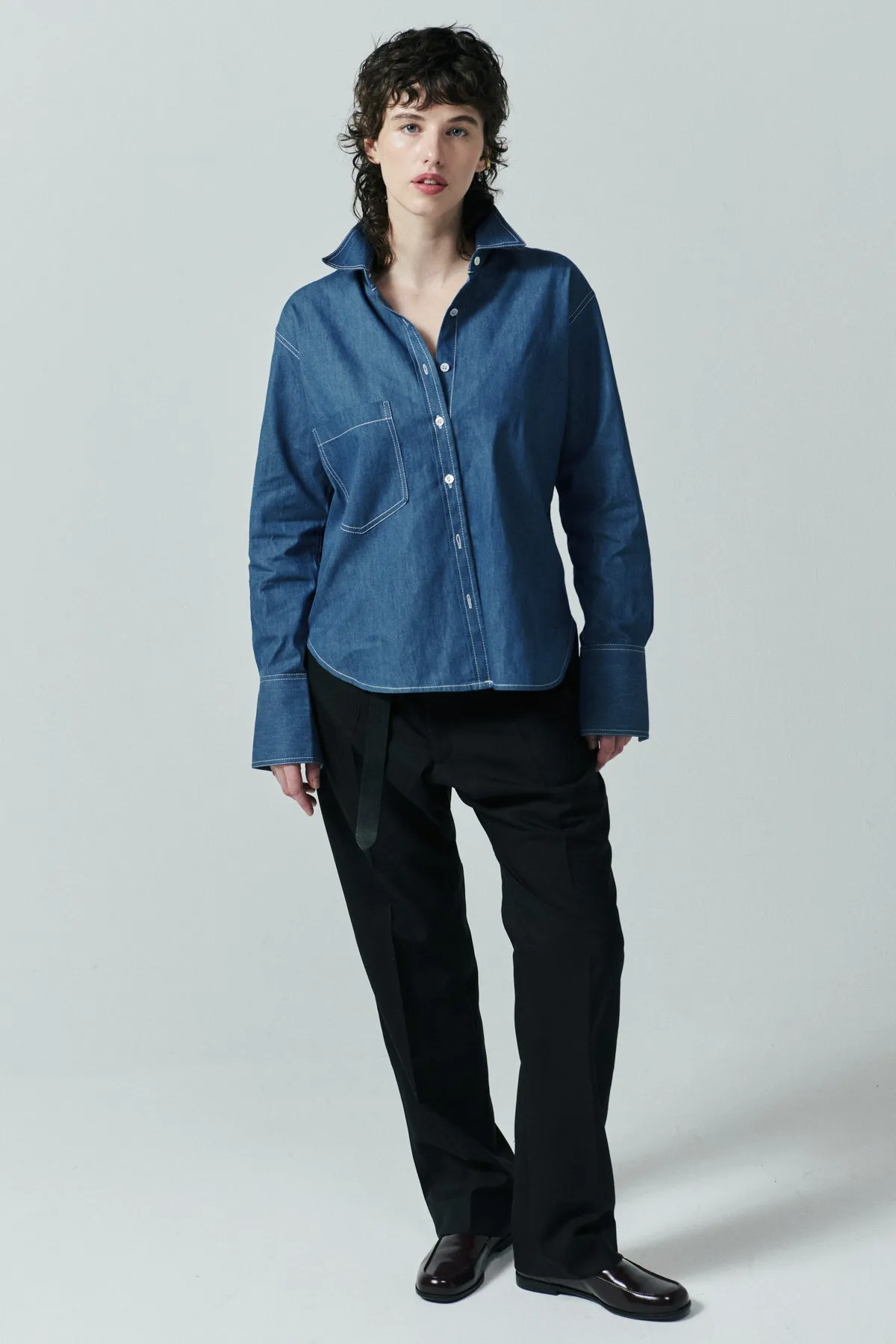 LEA RELAXED BUTTON-DOWN IN '70s WASH - IBIEFFE ITALIAN DENIM sold by Chava Studio product image thumbnail 4