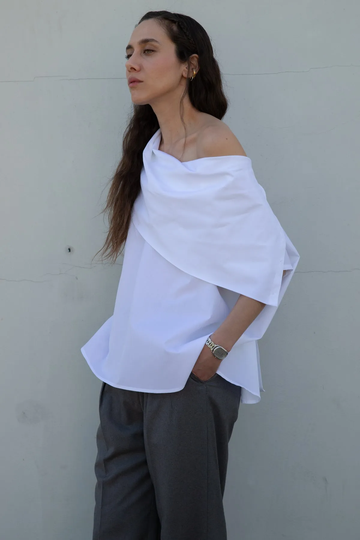 MONI SLEEVELESS FUNNELNECK REVERSIBLE SHIRT sold by Chava Studio product image thumbnail 5