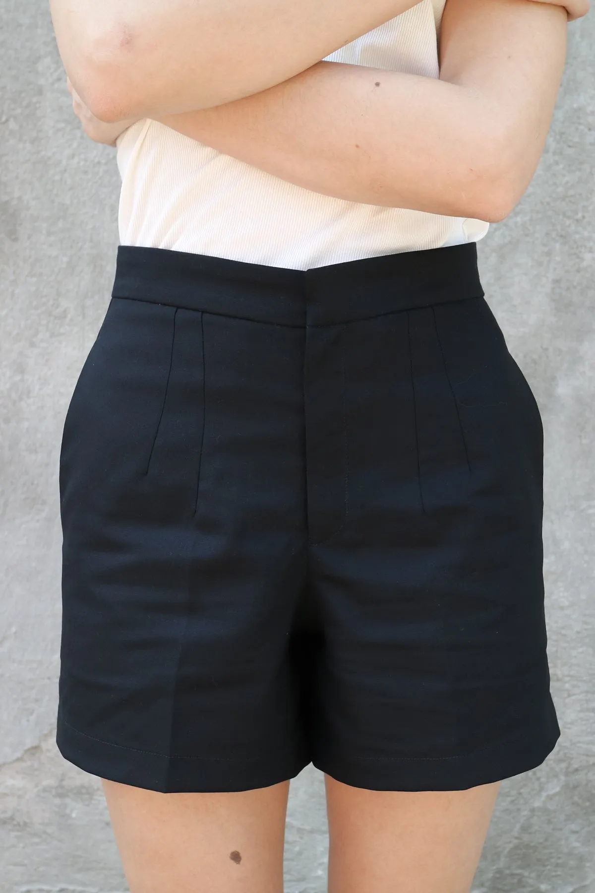 TROUSER SHORT IN BLACK LIGHTWEIGHT WOOL - SUPER 120s WOOL (ARCHIVAL FABRIC) sold by Chava Studio product image thumbnail 3