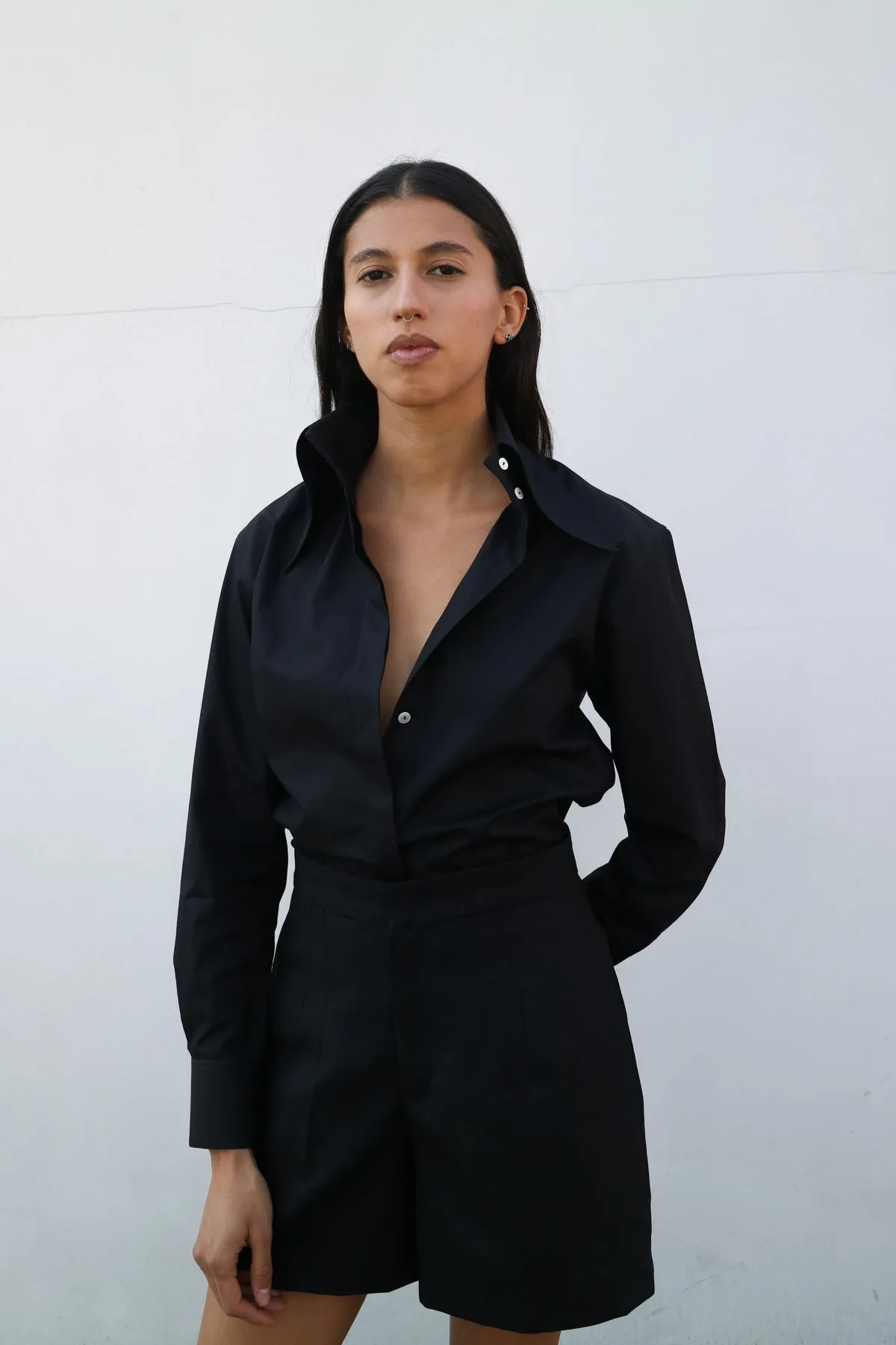 TROUSER SHORT IN BLACK LIGHTWEIGHT WOOL - SUPER 120s WOOL (ARCHIVAL FABRIC) sold by Chava Studio product image thumbnail 5