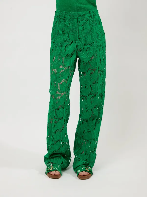 The Elin pants in guipure lace made by Aknvas