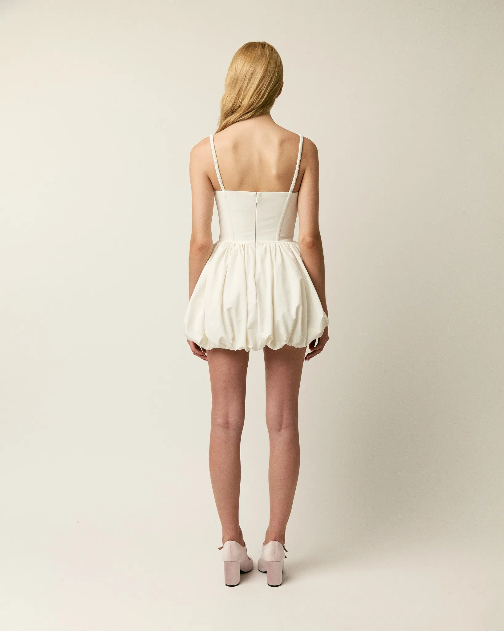 The Anais dress in white sold by Aknvas product image thumbnail 4