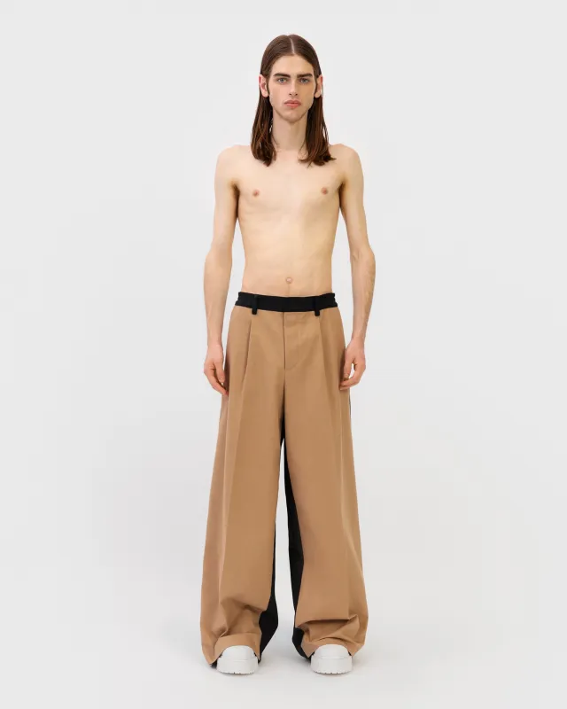 The two-toned Tate pants made by Aknvas
