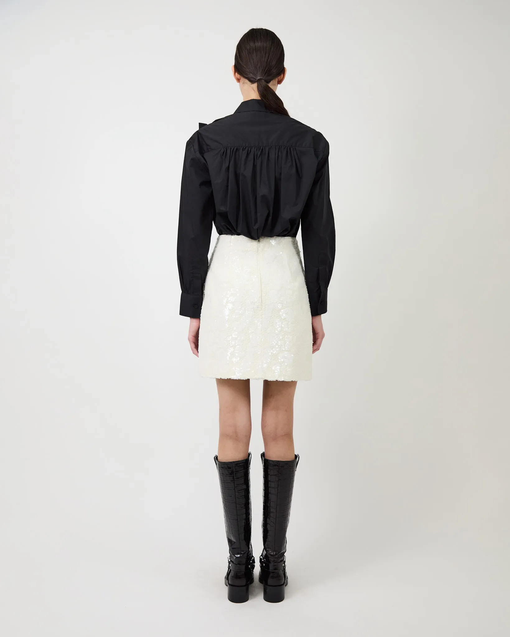 The Flor shirt in black sold by Aknvas product image thumbnail 4