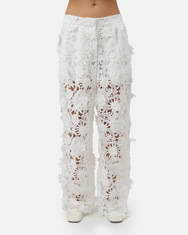 The Adrian pants made by Aknvas