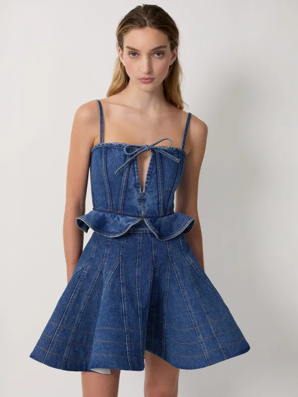 The Kalle skirt in deep blue made by Aknvas