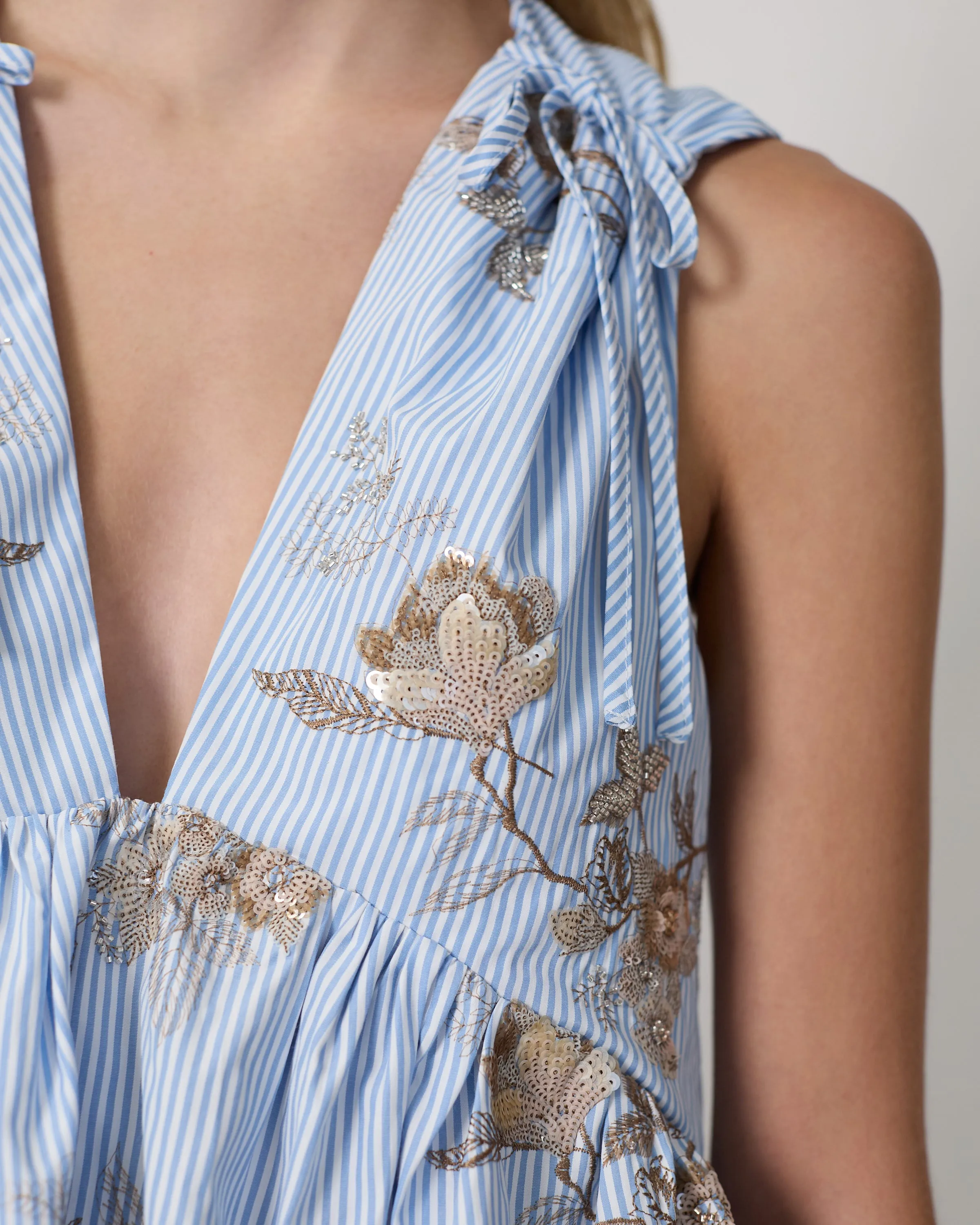 The Lamia top sold by Aknvas product image thumbnail 5