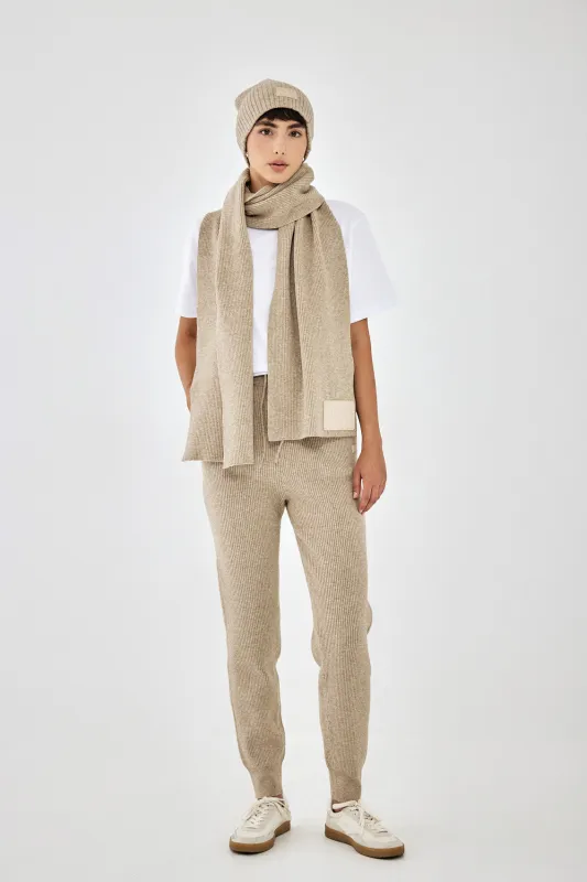 Knitted Ribbed Jogger made by Dé Rococo