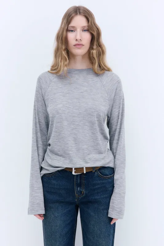 Oversized Wool Long Sleeve made by Dé Rococo