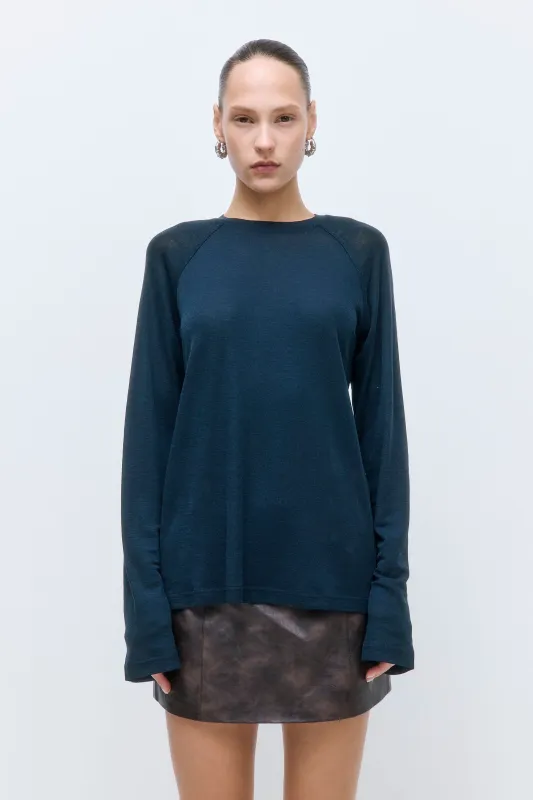 Oversized Wool Long Sleeve made by Dé Rococo