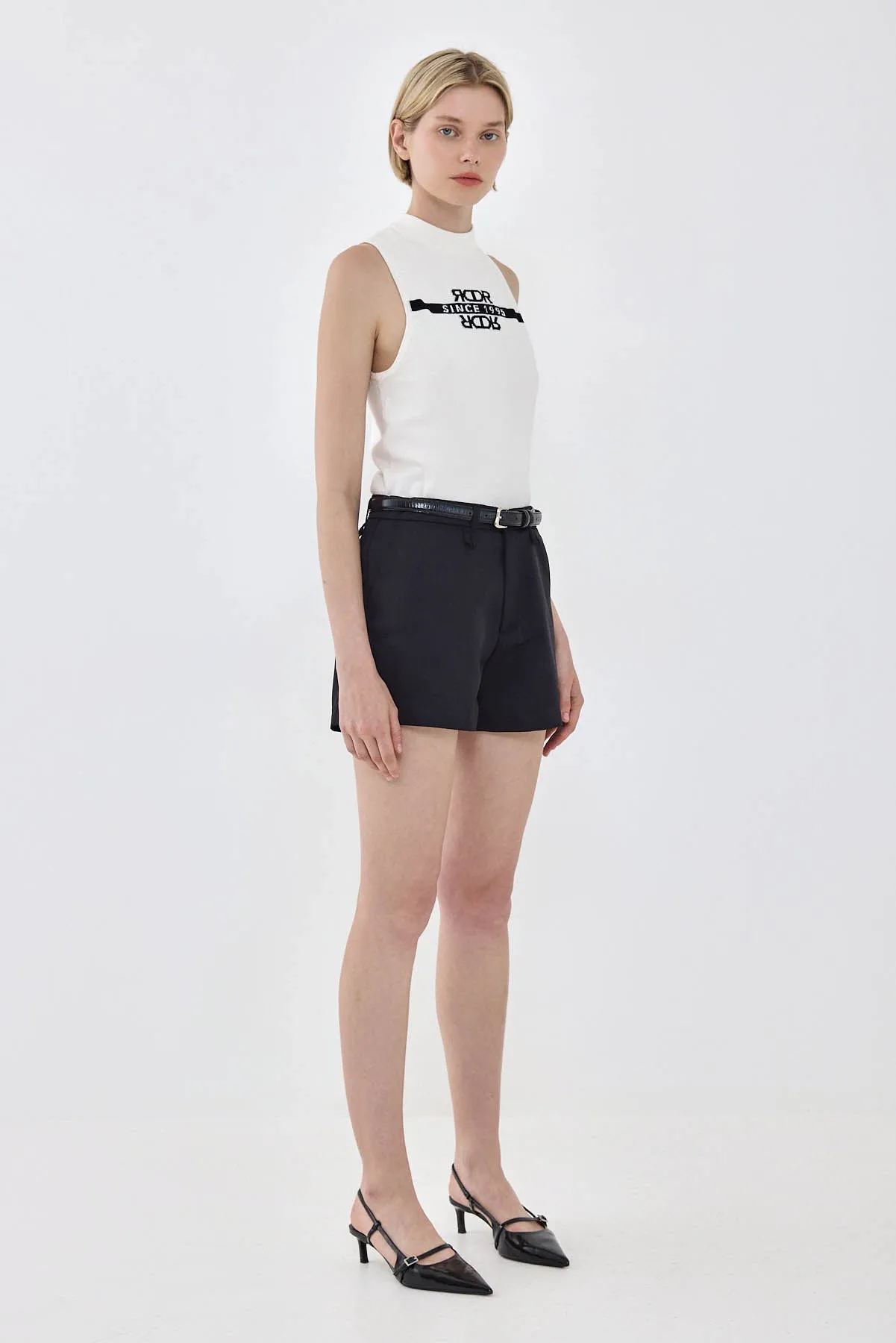 Sporty Knitted Sleeveless Tank Top sold by Dé Rococo product image thumbnail 4