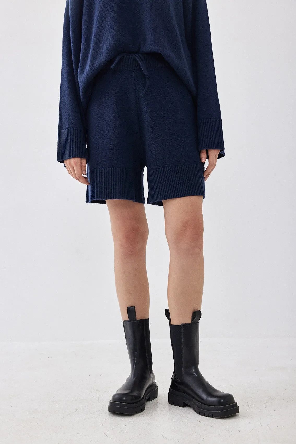 Soft Knitted Bermuda sold by Dé Rococo product image thumbnail 2