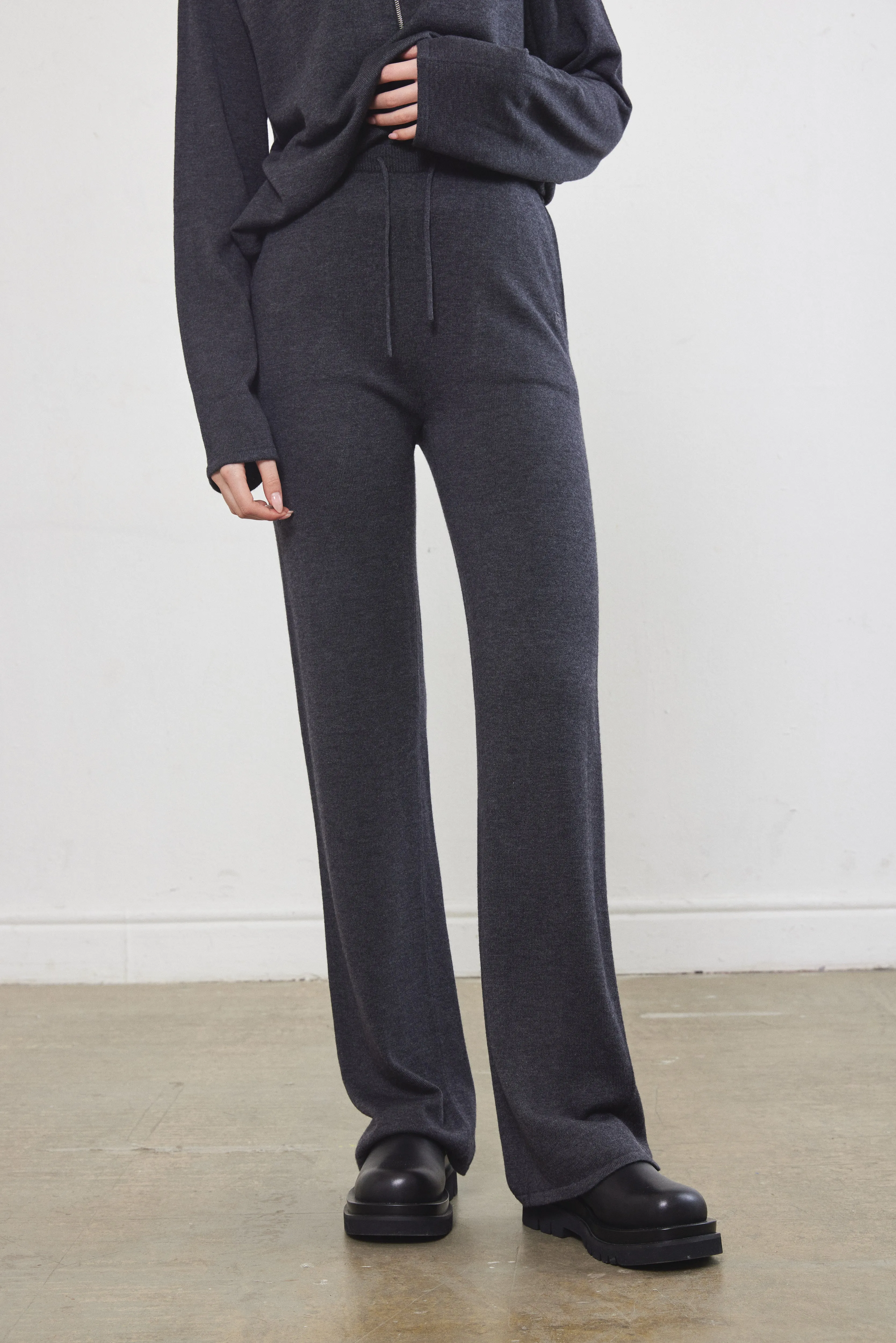 Knitted Flowy Pants sold by Dé Rococo product image thumbnail 2