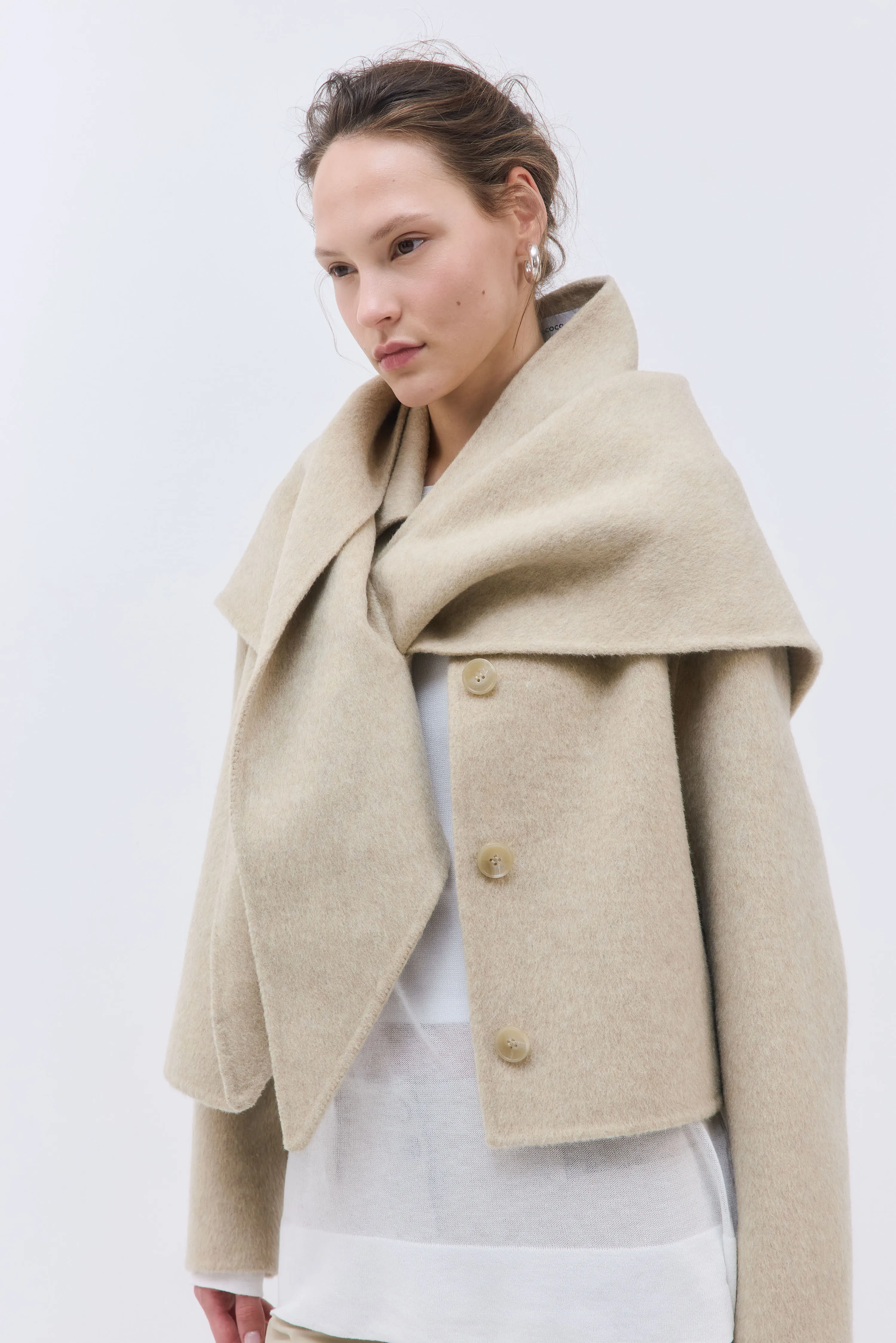 Double Wool Triangle Scarf sold by Dé Rococo product image thumbnail 4
