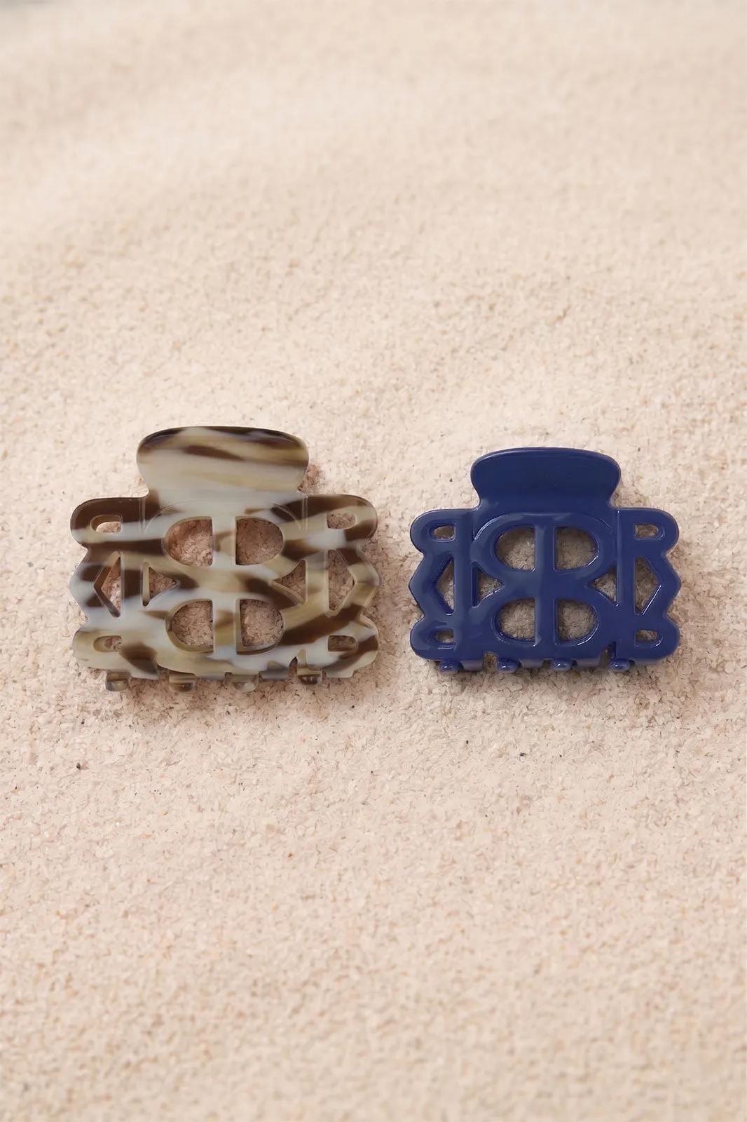 2 Pieces Claw Clip Set sold by Dé Rococo product image thumbnail 4