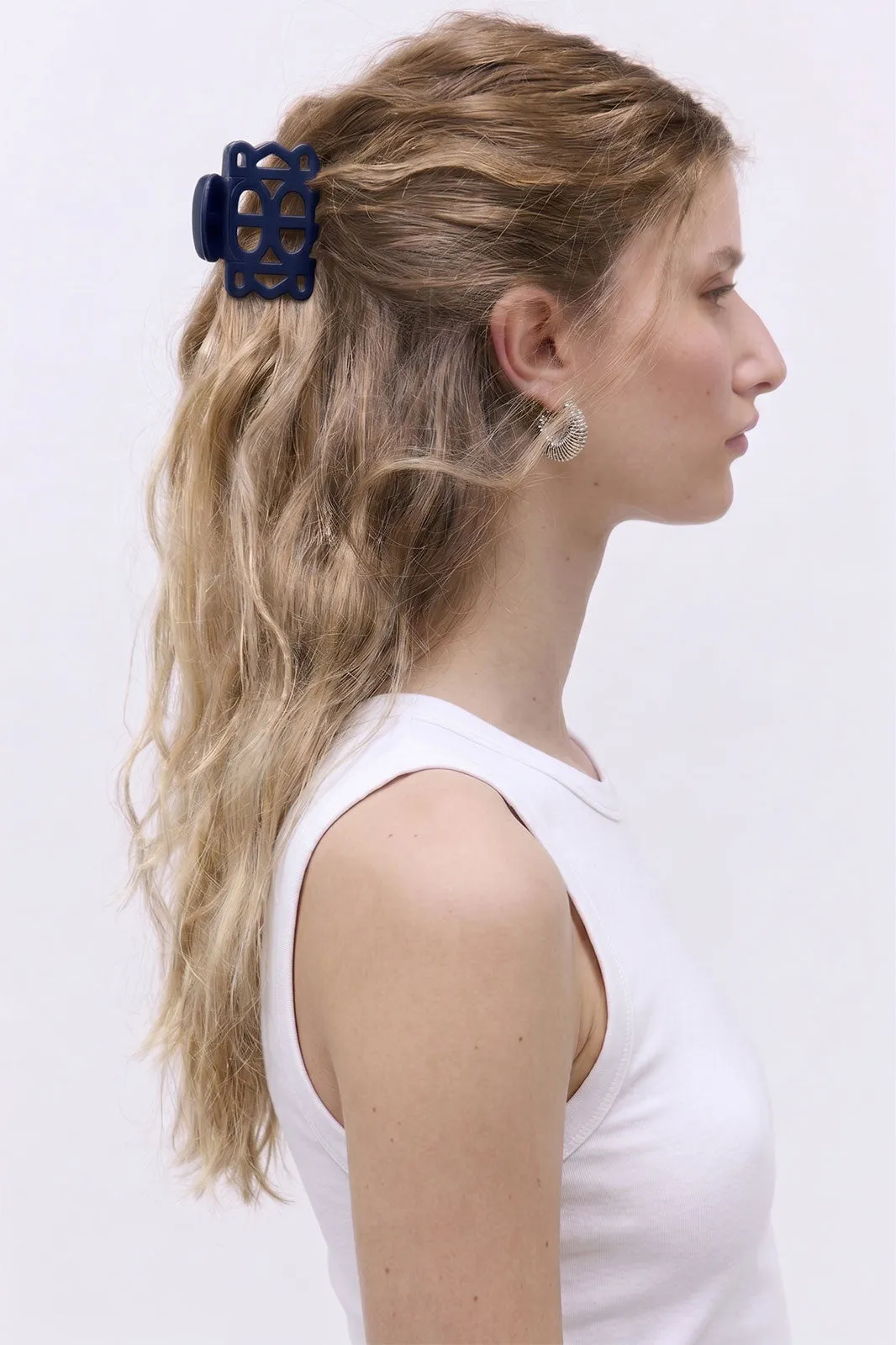 2 Pieces Claw Clip Set sold by Dé Rococo product image thumbnail 2