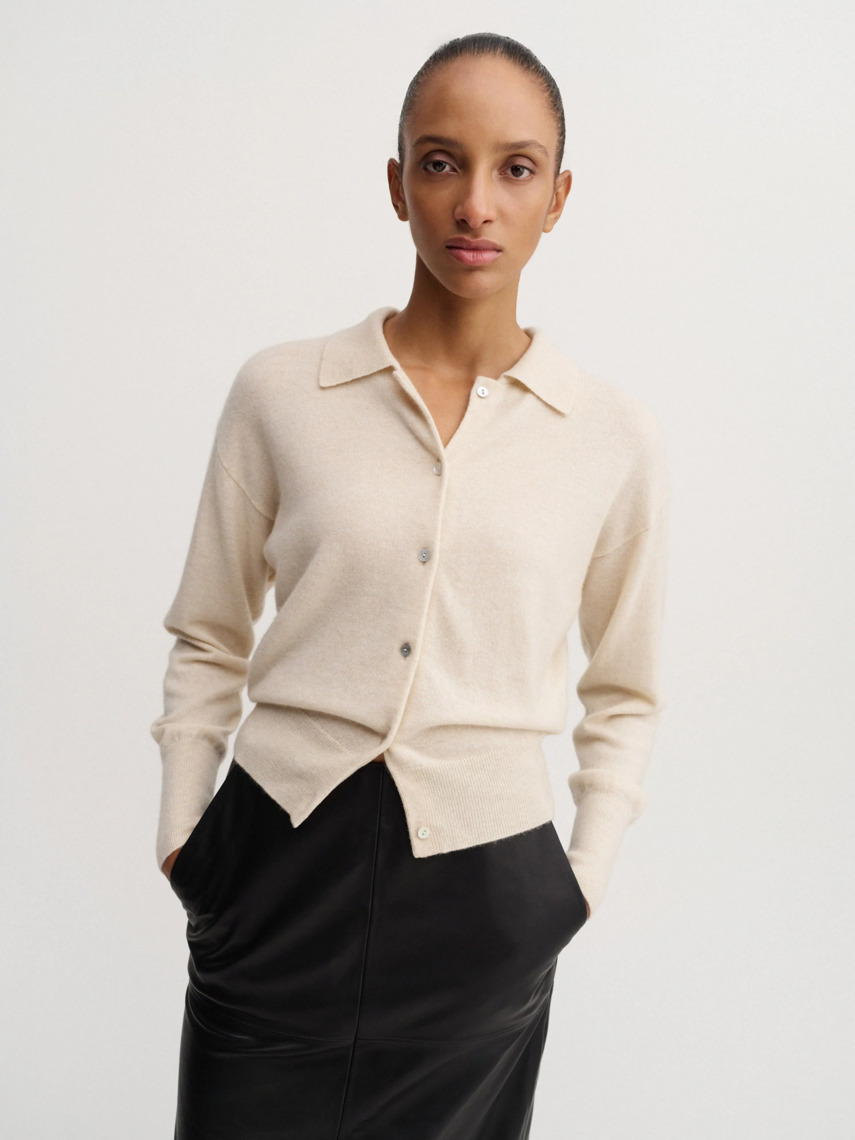 Fern collar cardigan, vanilla sold by Almada Label product image thumbnail 2