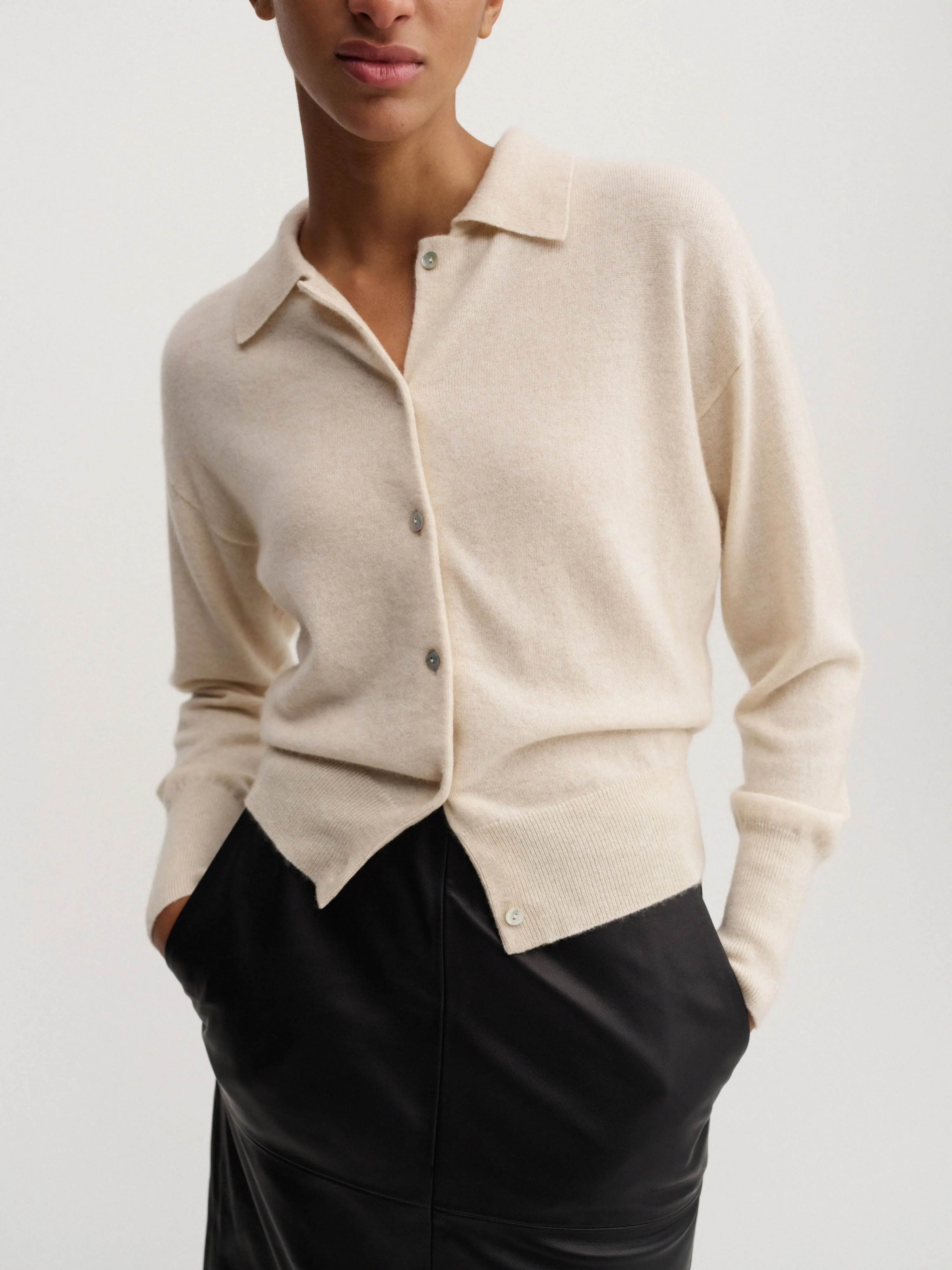 Fern collar cardigan, vanilla sold by Almada Label product image thumbnail 4