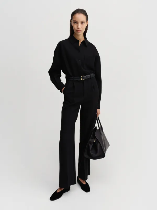 Finn Crepe Shirt, black made by Almada Label