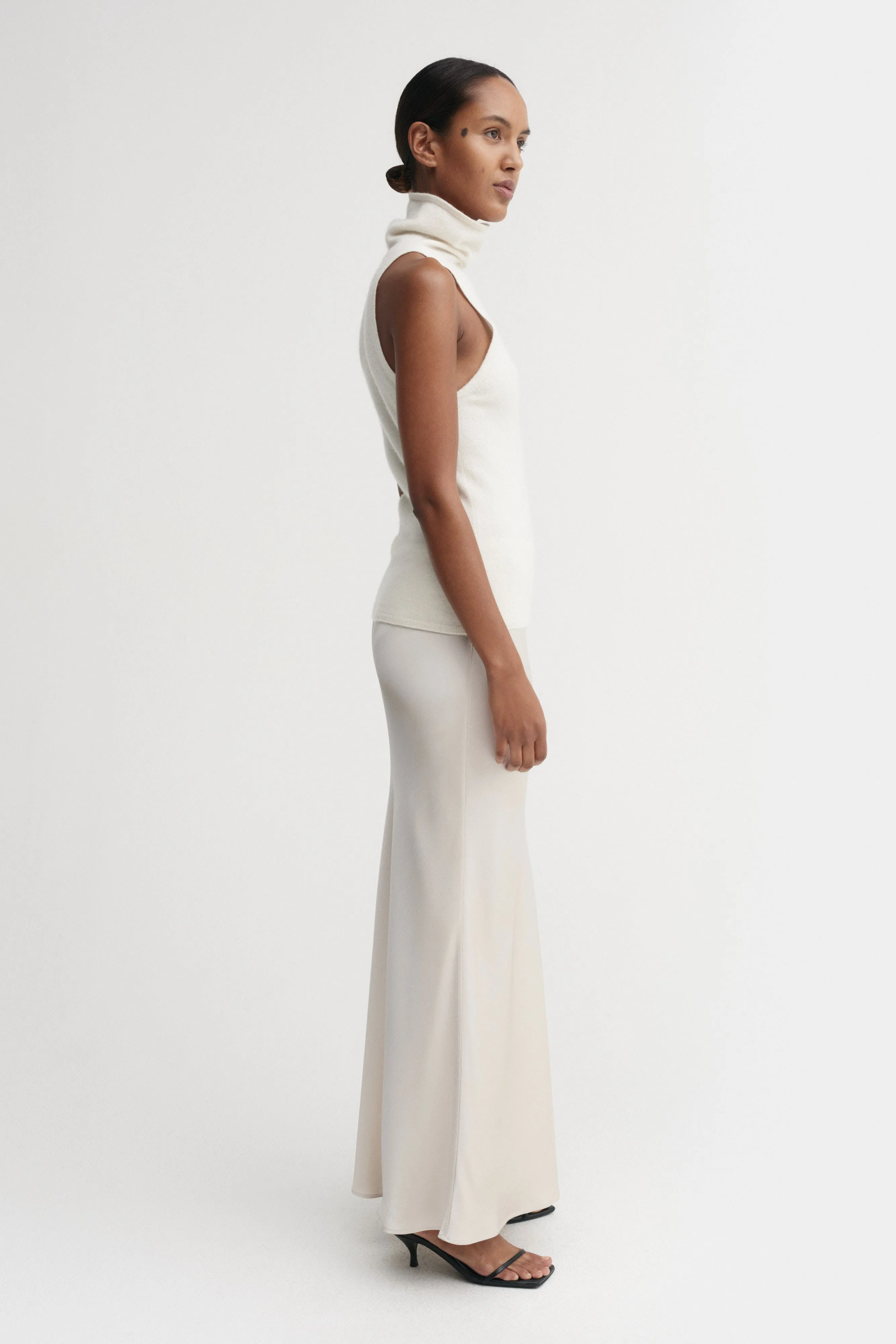 Vida Top, cream sold by Almada Label product image thumbnail 3