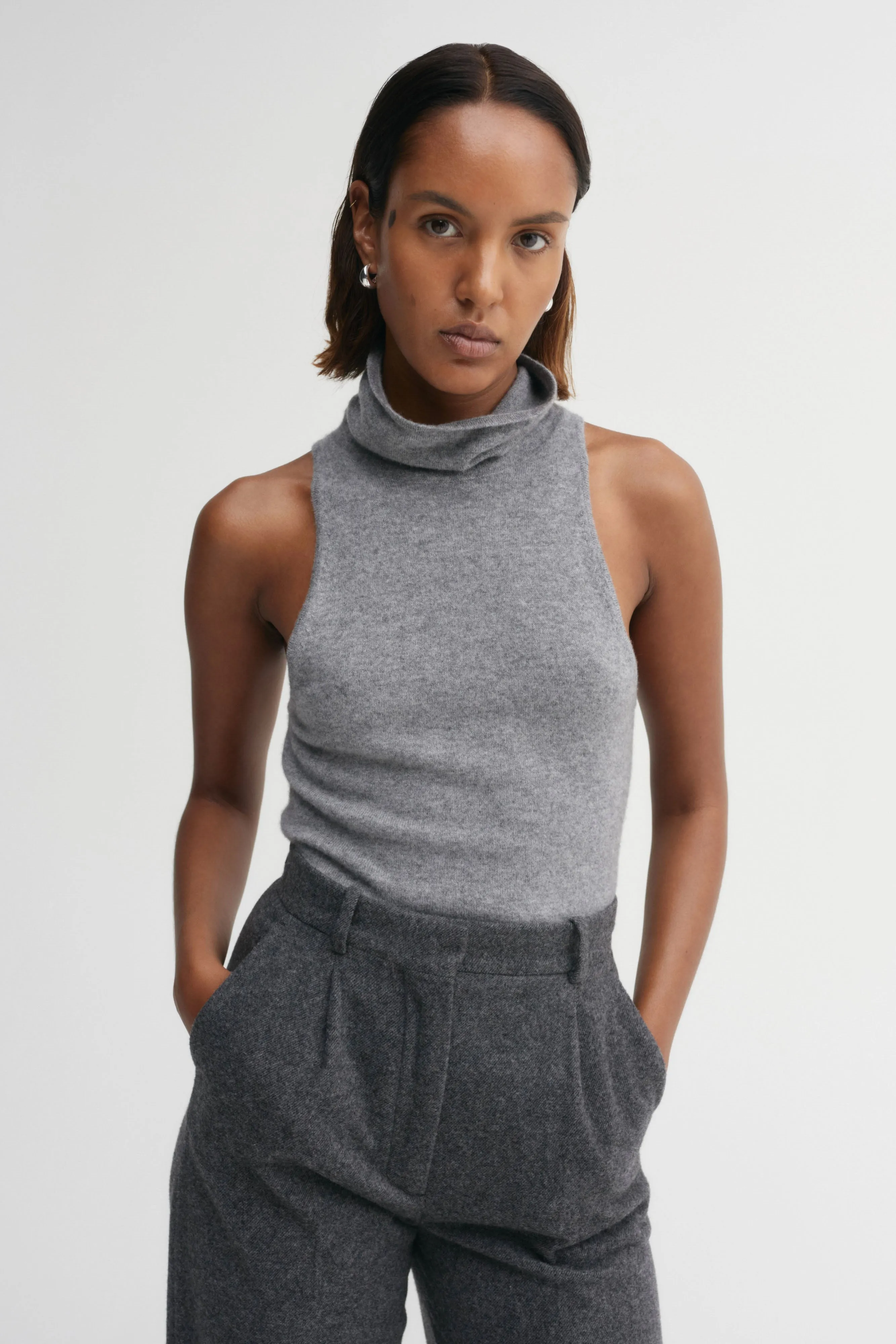 Vida Top, grey sold by Almada Label product image thumbnail 2