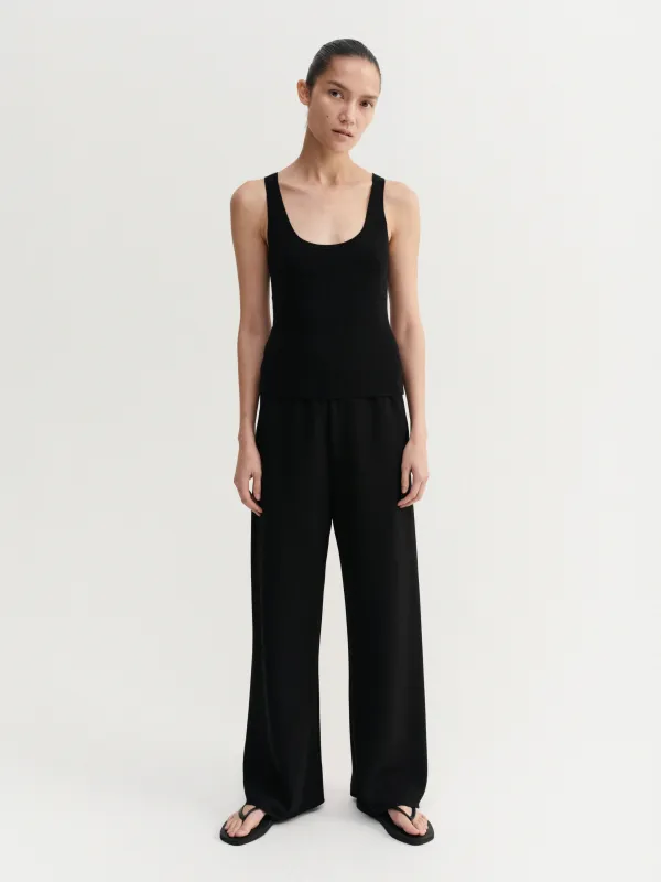 Indy Rib Top, black made by Almada Label