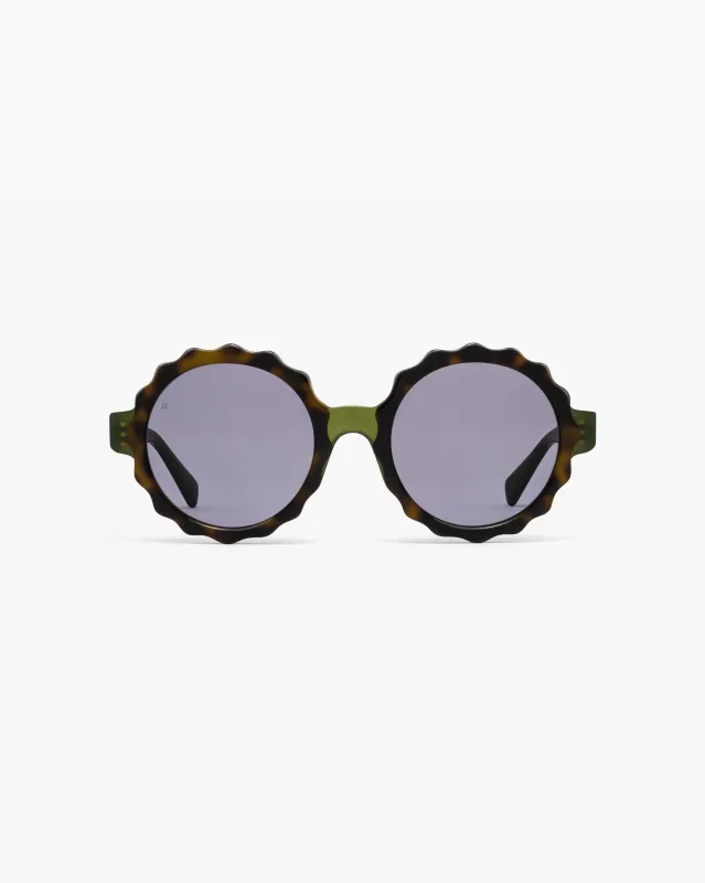 The Lily made by Jimmy Fairly