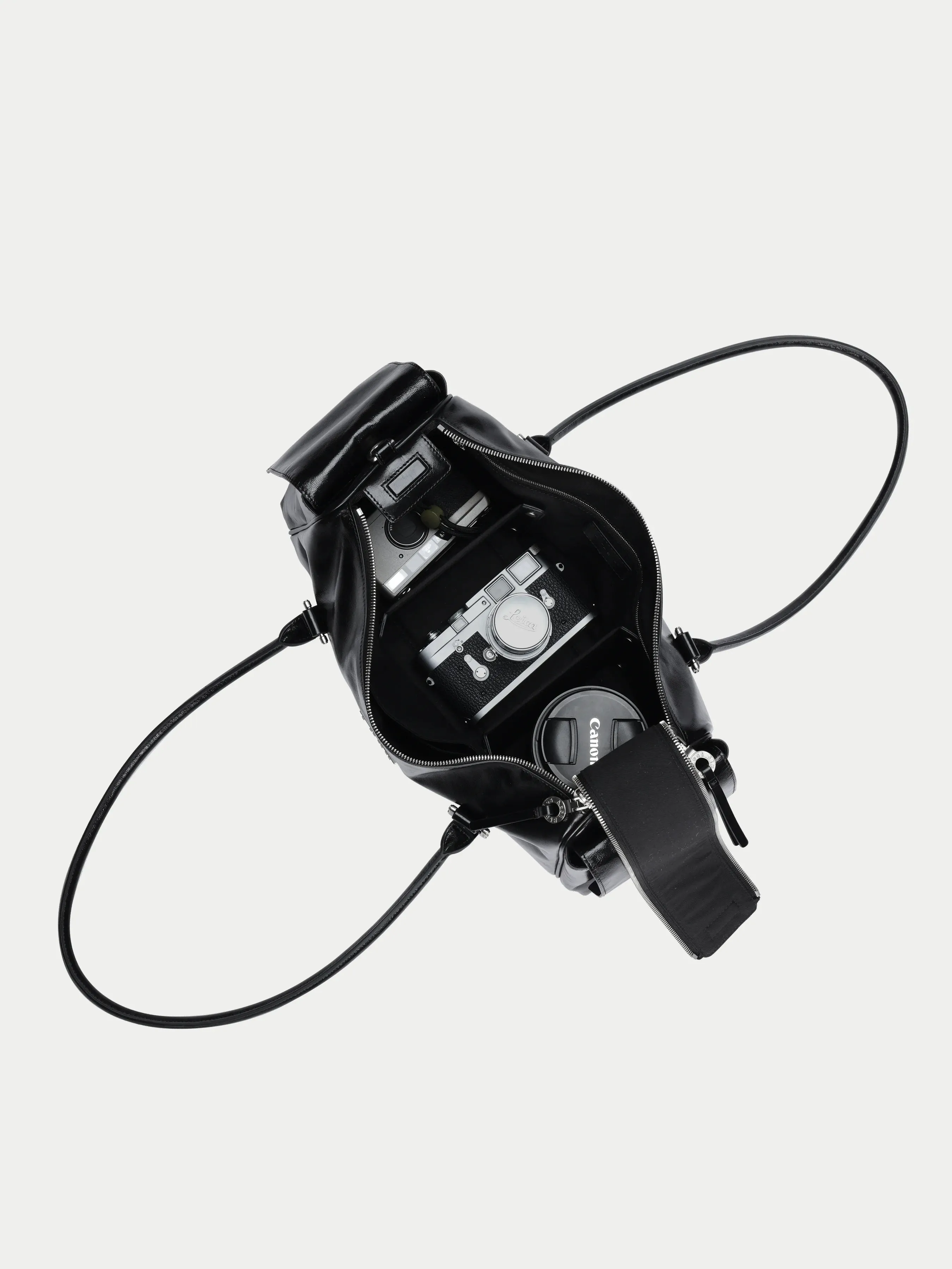 Capture Large Shoulder Bag sold by Aest Studios product image thumbnail 4