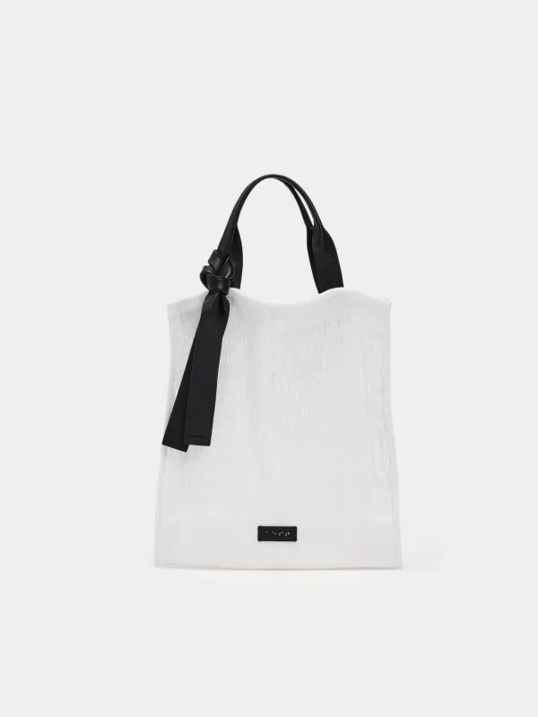 Capture Knit Carry Bag made by Aest Studios
