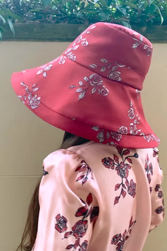 Bucket Hat in Wine Jacquard made by macgraw