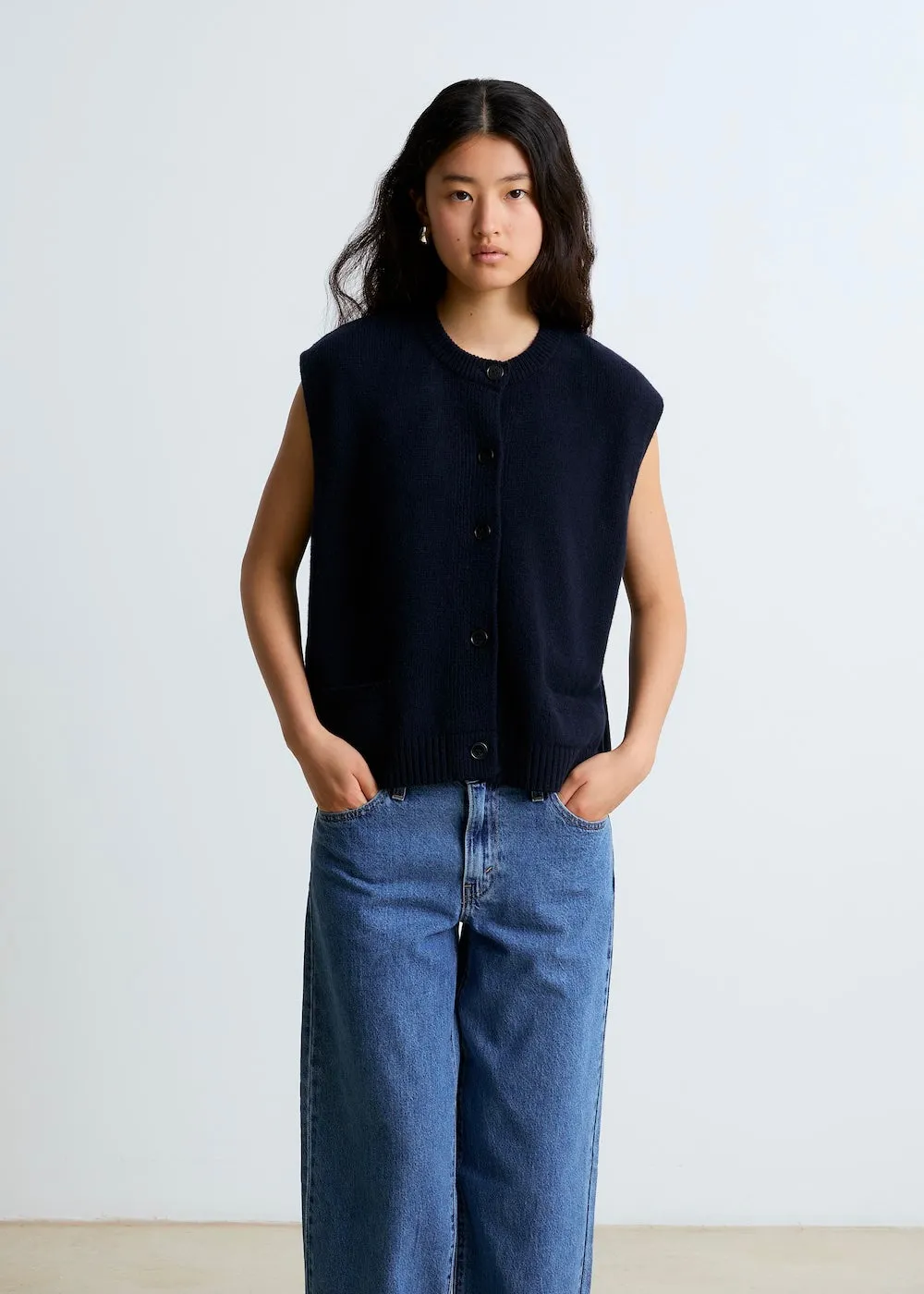 Cardigan sans manches Margaux sold by Surprise product image thumbnail 3