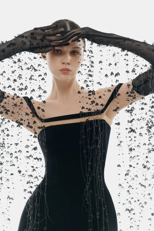 Black Flowers Gloves made by Montsand