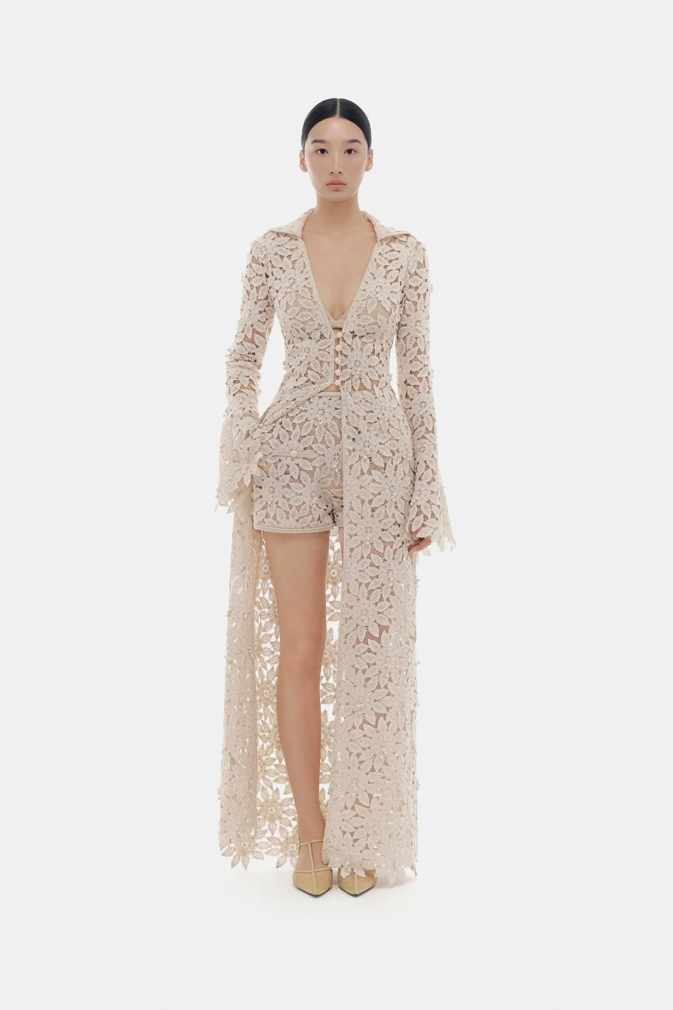 Beige Floral Lace Shorts sold by Montsand product image thumbnail 2