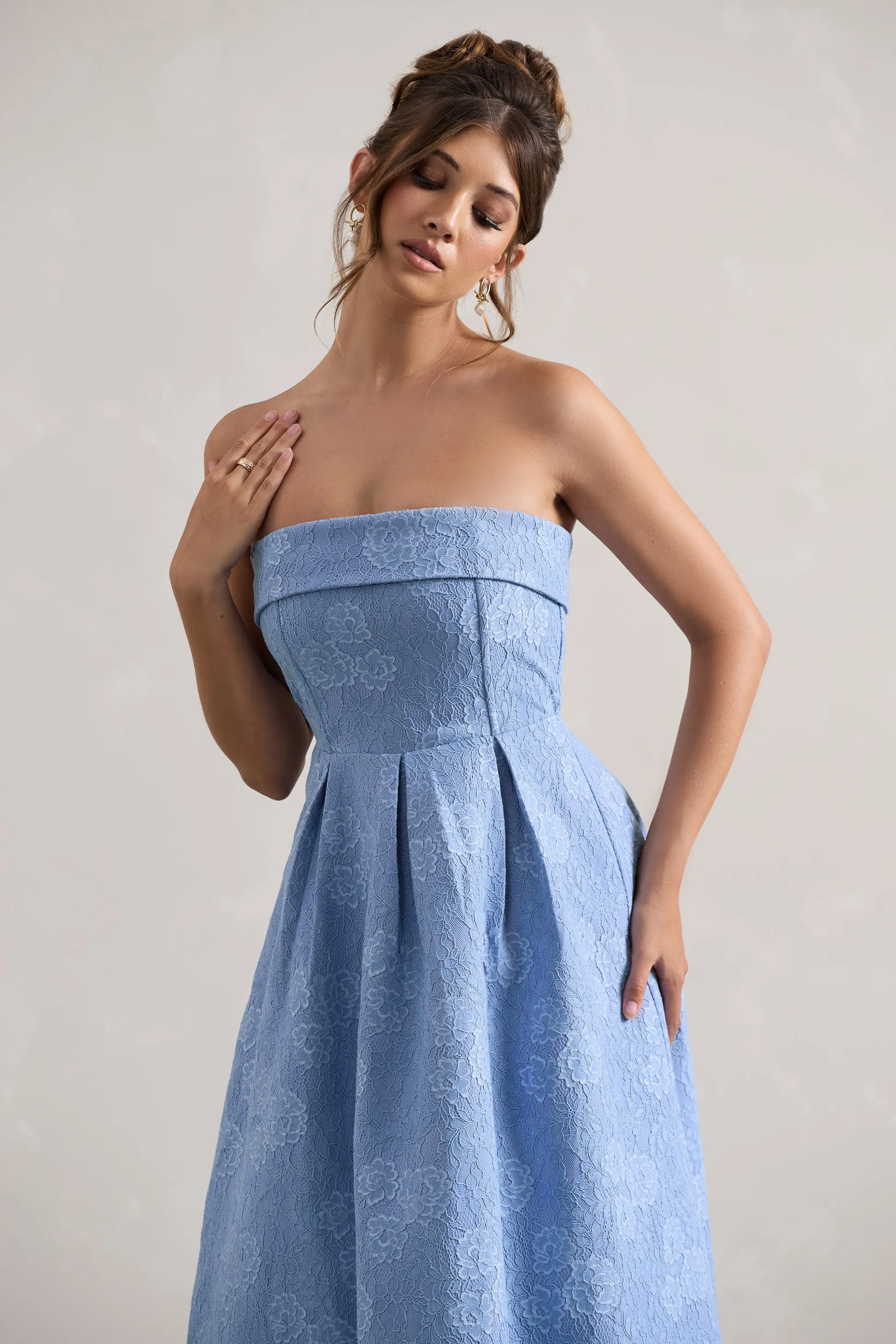 Matisse | Blue Lace Strapless Midi Dress sold by Club L London product image thumbnail 3