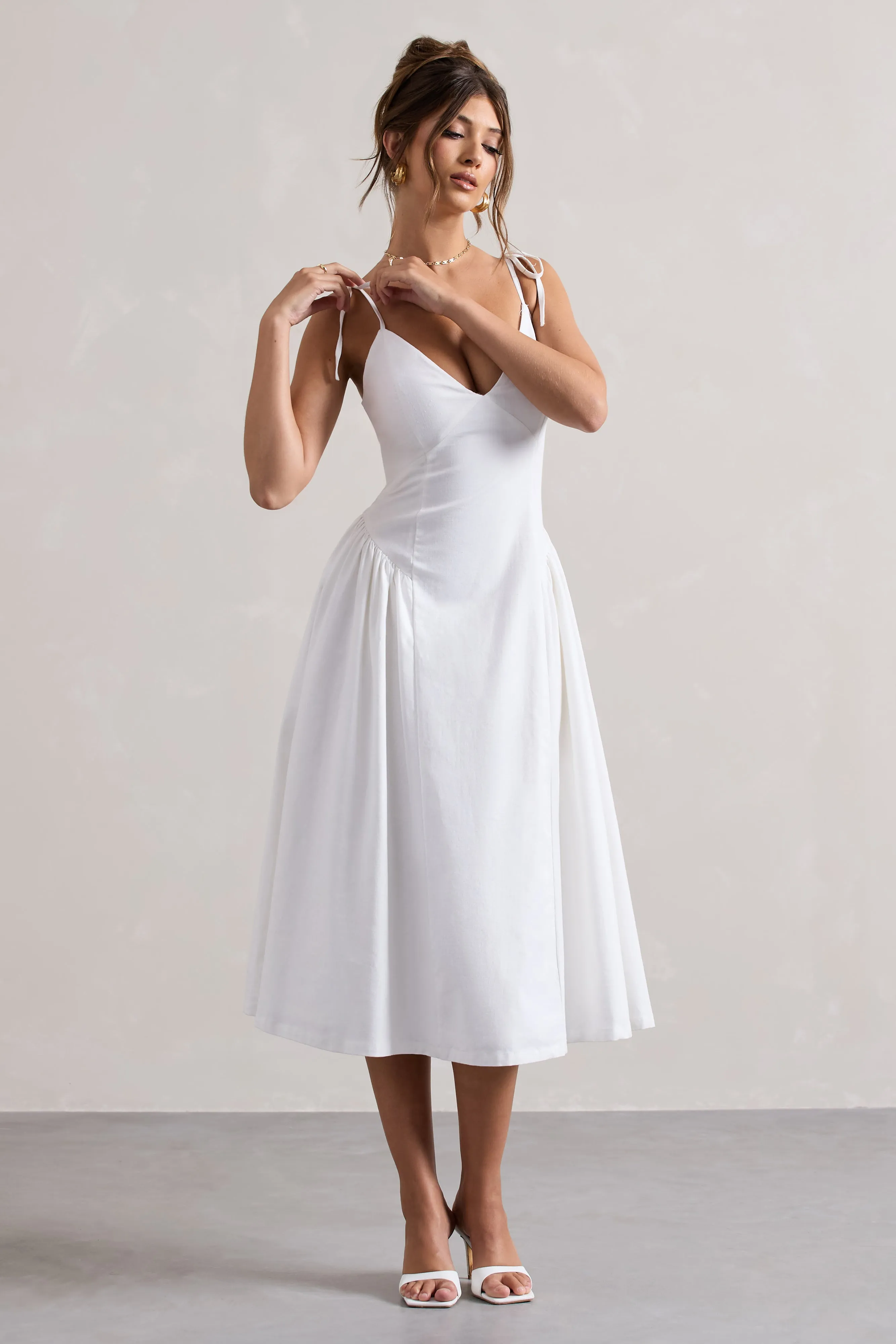 Breathless | Cream Linen Strappy V-Neck Pleated Midi Dress sold by Club L London product image thumbnail 3