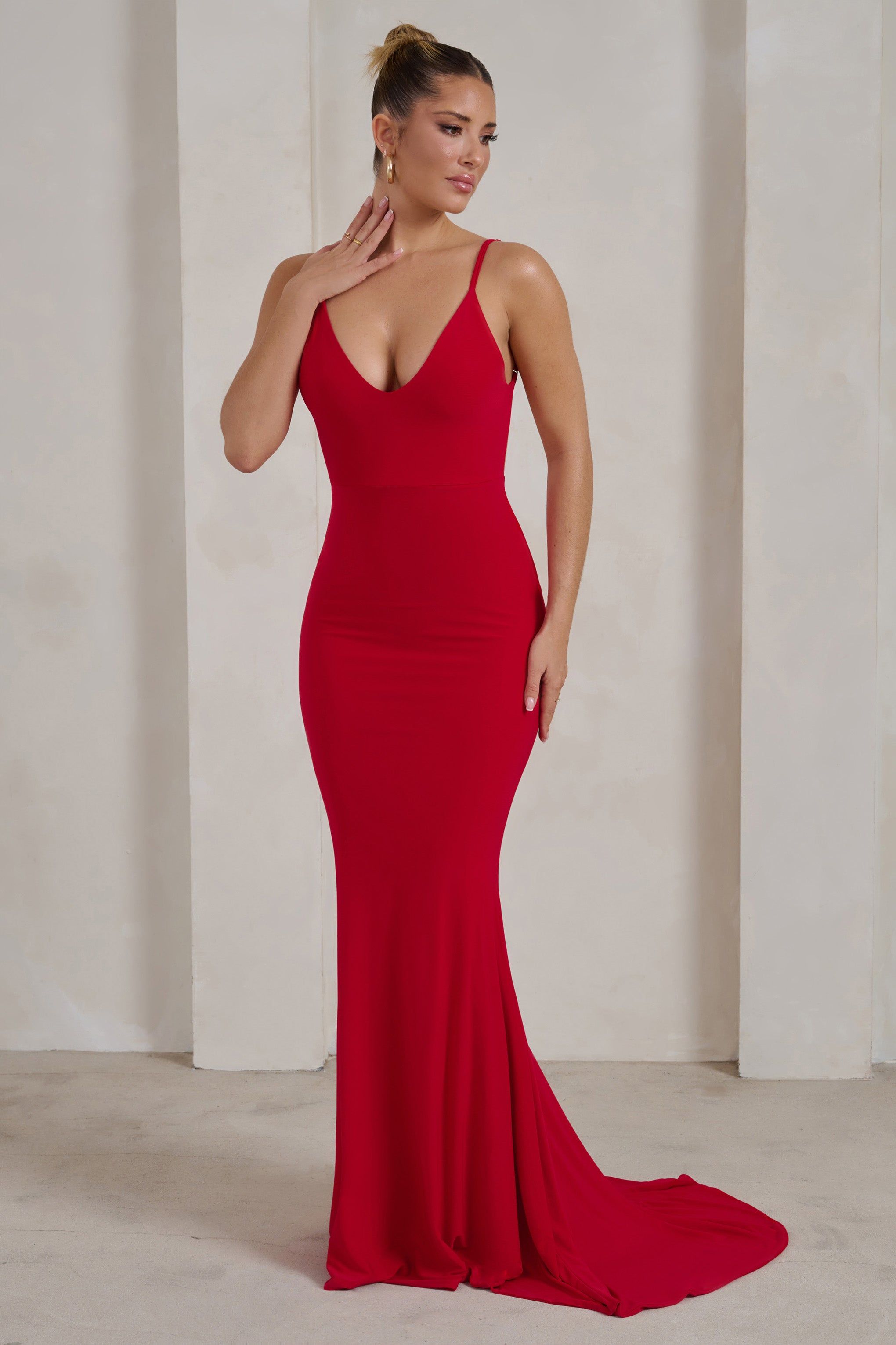 Endless Love | Red Backless Knot Detail Fishtail Maxi Dress sold by Club L London product image thumbnail 2