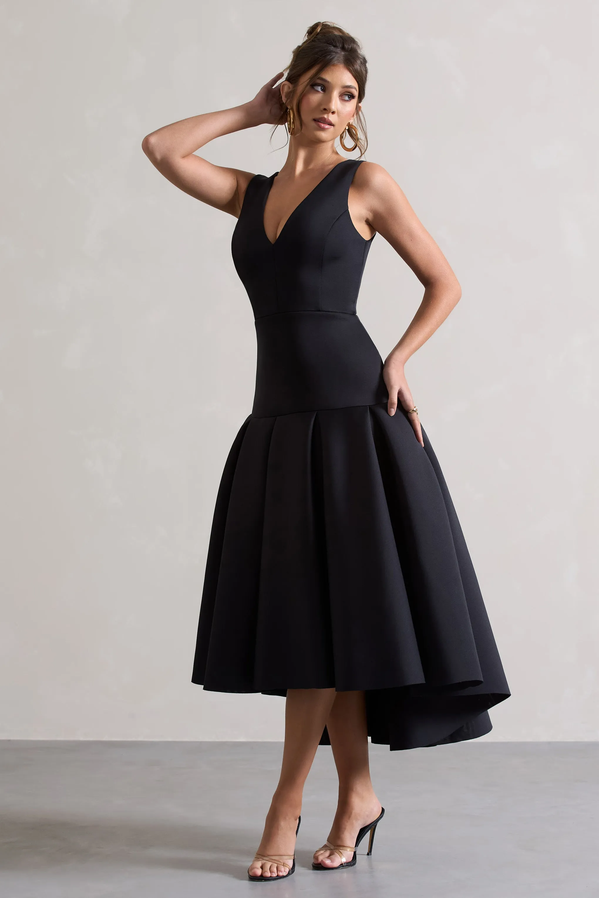 Amoret | Black Plunge-Neck Maxi Dress With Volume Hem sold by Club L London product image thumbnail 5