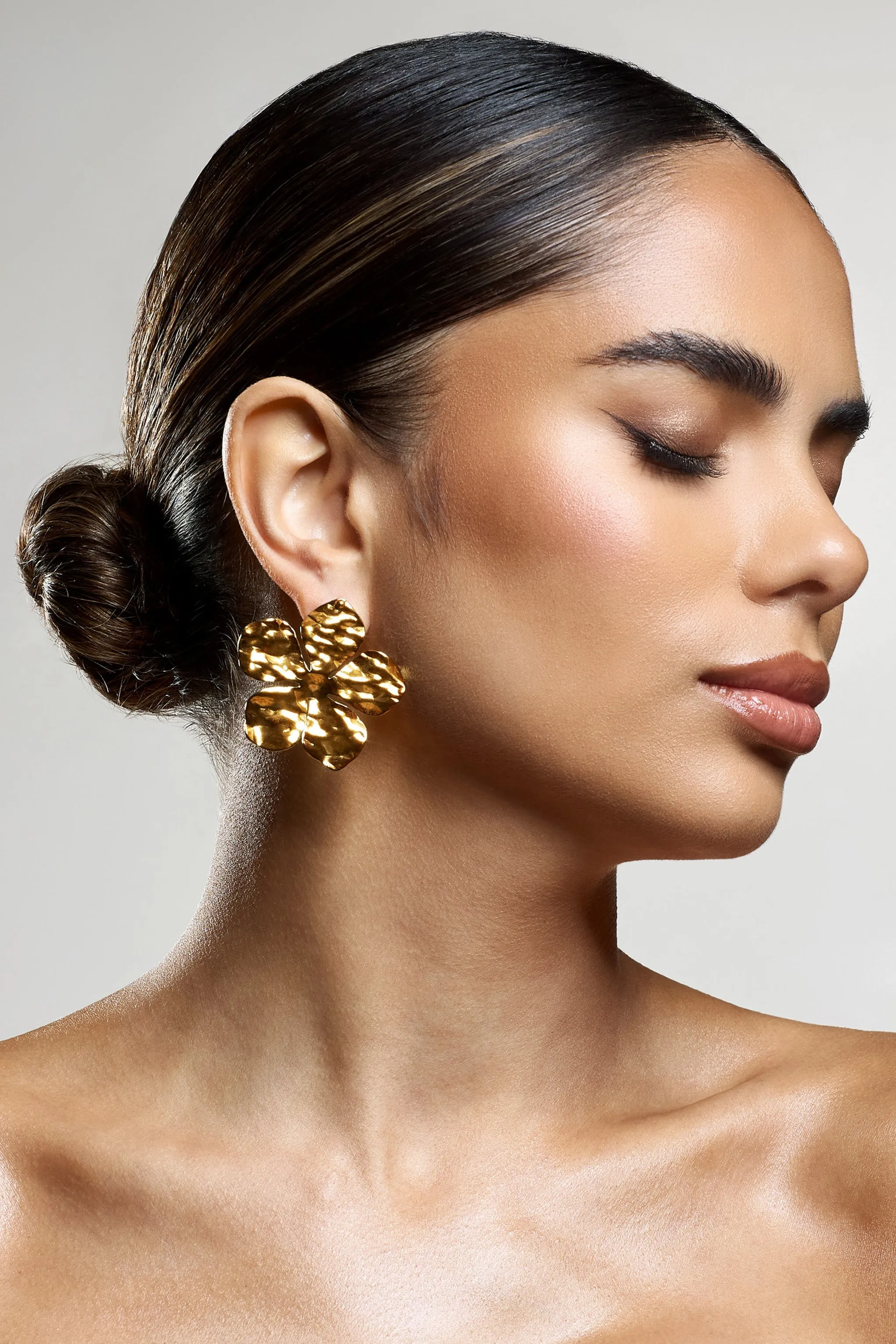 Kalina | Gold Flower Earrings With Hammered Finish sold by Club L London product image thumbnail 2