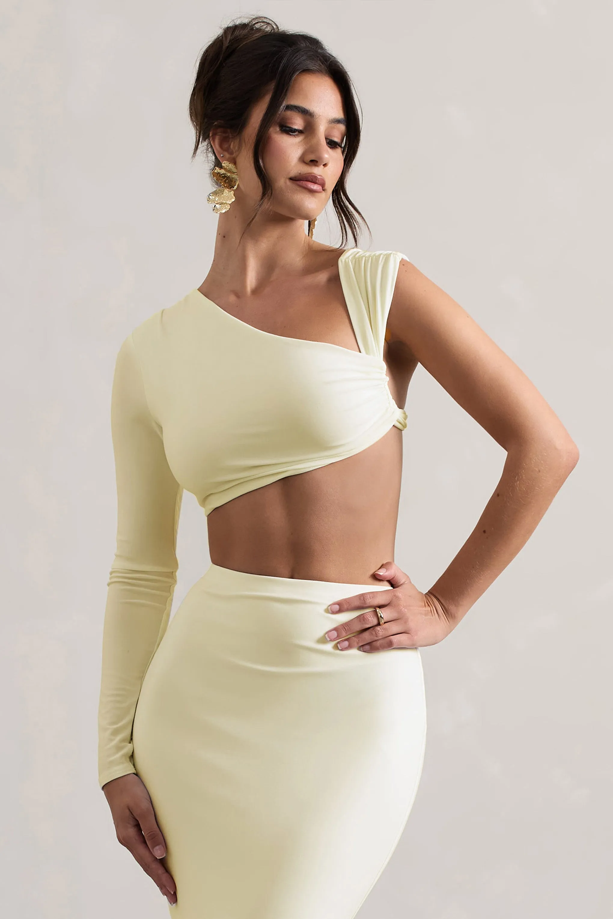 Agalia | Cream Ruched Asymmetric One-Sleeve Crop Top sold by Club L London product image thumbnail 4