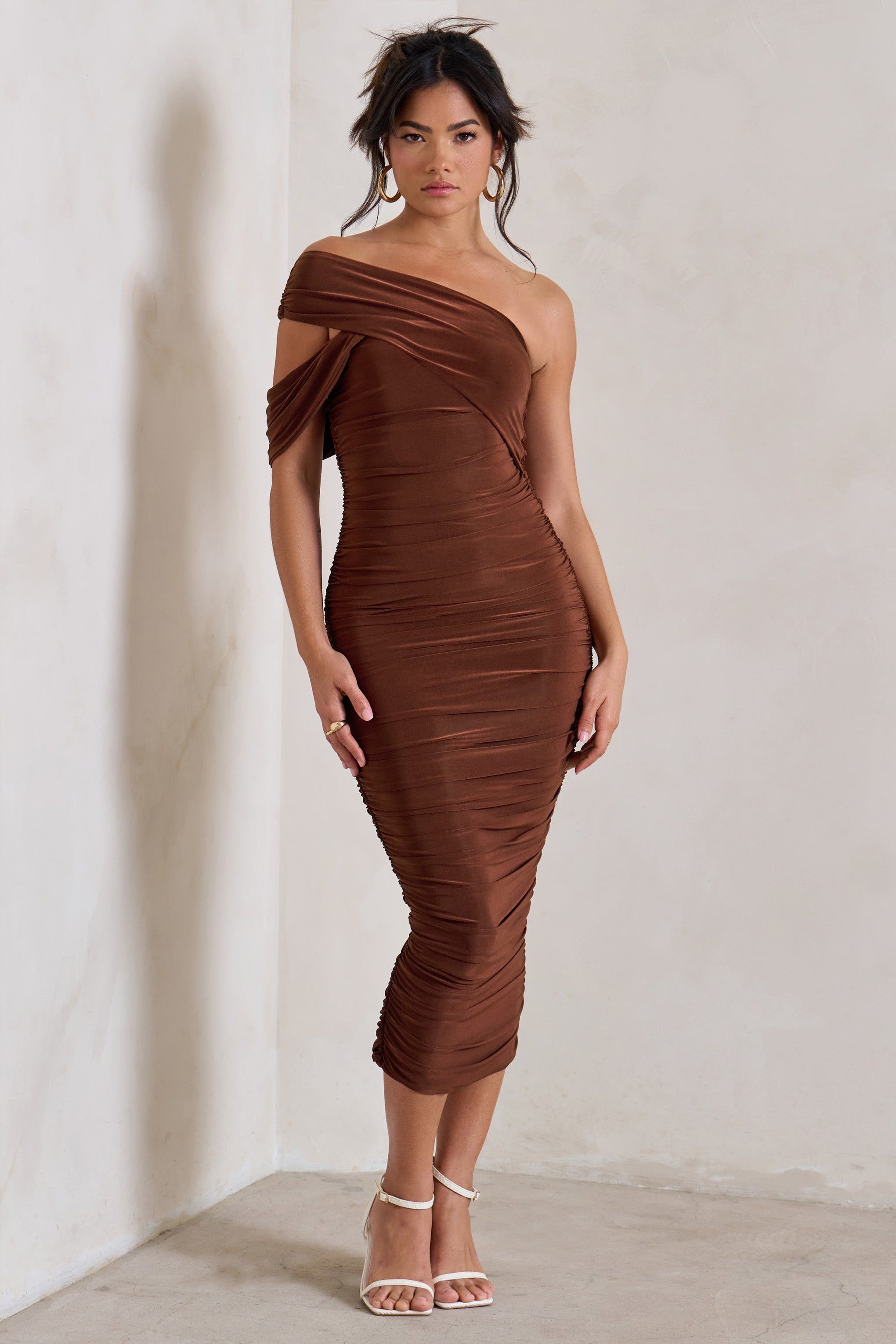 Cici | Brown Asymmetric One Shoulder Ruched Midi Dress sold by Club L London product image thumbnail 5