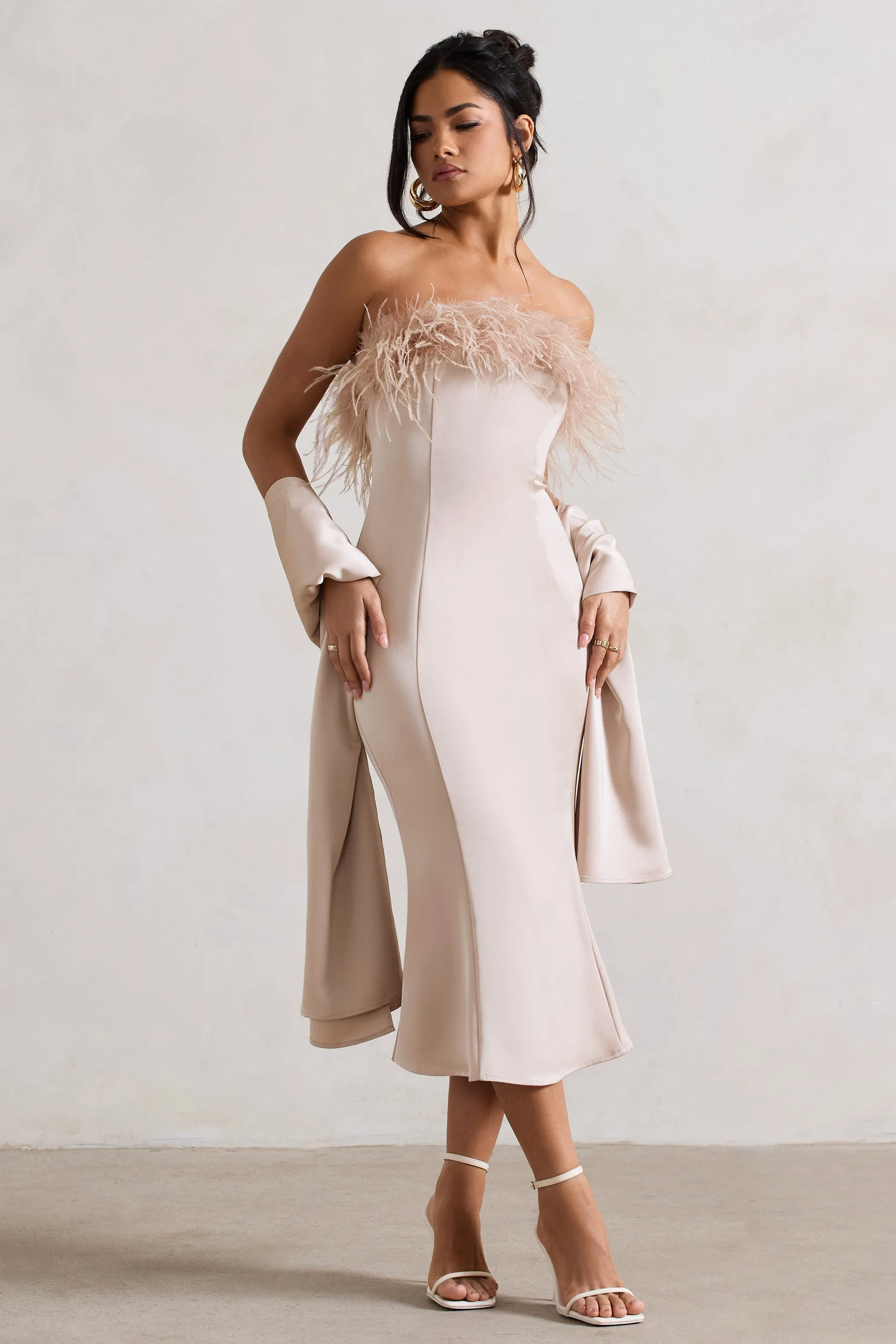 Lush | Champagne Satin Shawl sold by Club L London product image thumbnail 4